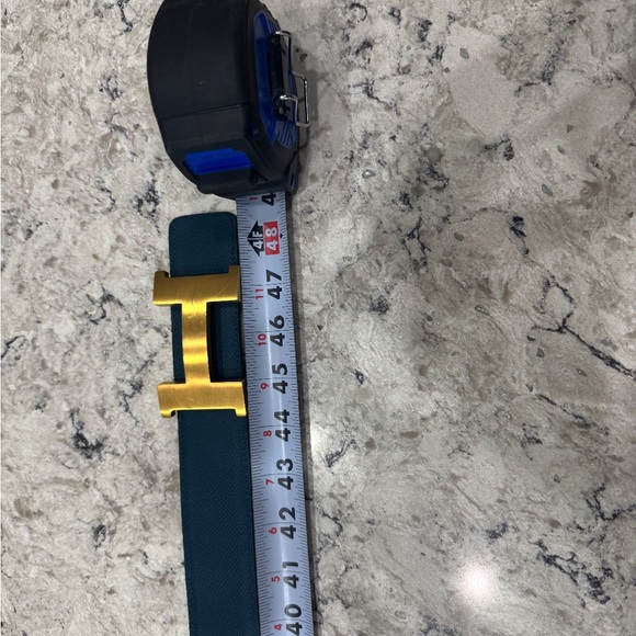 Hermes Paris Made in France. Serial: 105 T TY 040 Belt
48.5 inches (123.19 cm - Picture 10 of 15